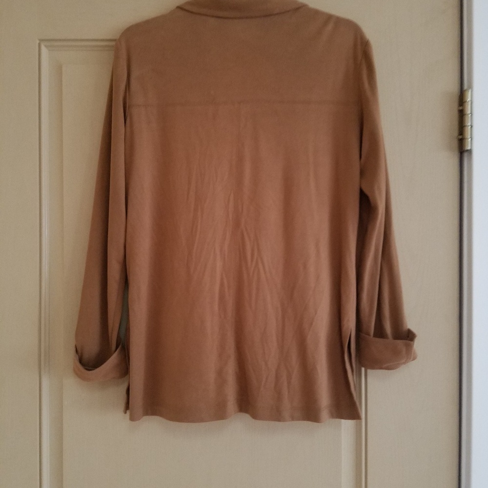 Button up blouse - Picture 2 of 3